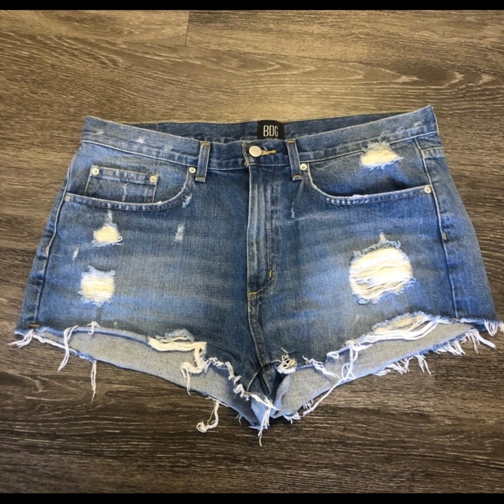 BDG Distressed High Rise Jean Shorts SZ 32